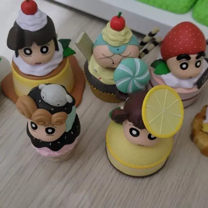 [BUNJANG] Crayon Shin-chan Dessert Figure Bundle Set / 짱구 디저트 피규어 일괄
