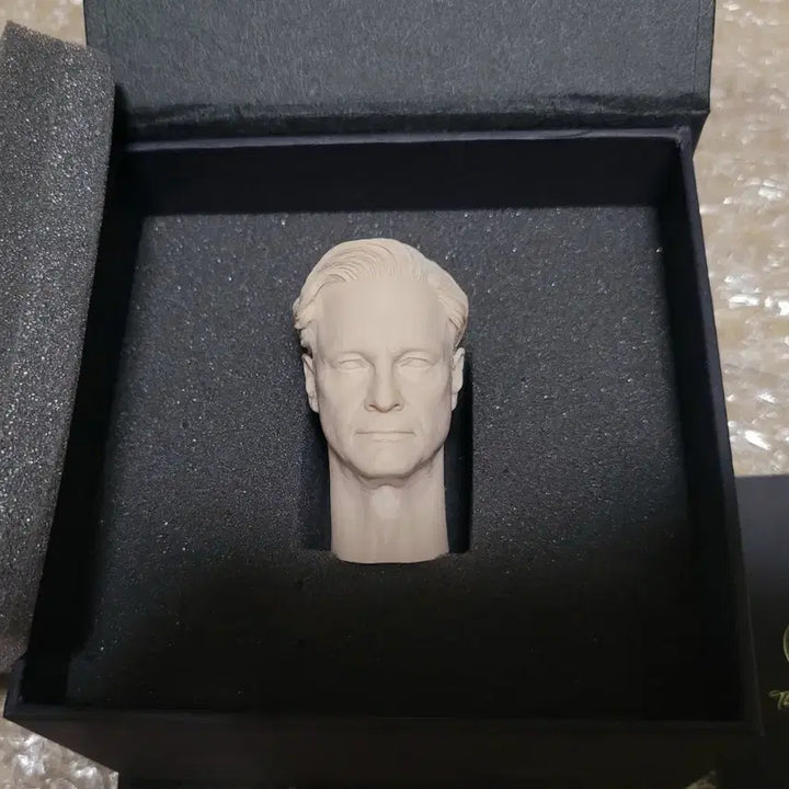 [BUNJANG] Dopadher Kingsman Harry Hart Unpainted Head &amp; Protoyz Kingsman Hand Parts Set / 독파더 킹스맨 해리하트 미도색 헤드, 프로토이즈 킹스맨 손파츠