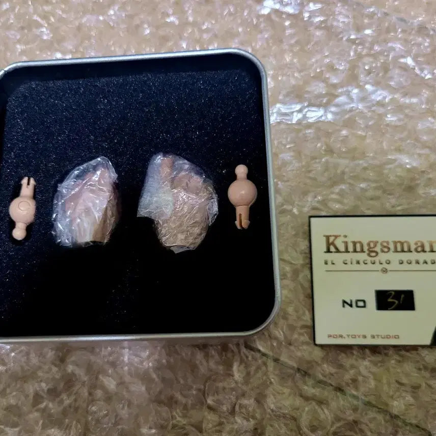 [BUNJANG] Dopadher Kingsman Harry Hart Unpainted Head &amp; Protoyz Kingsman Hand Parts Set / 독파더 킹스맨 해리하트 미도색 헤드, 프로토이즈 킹스맨 손파츠