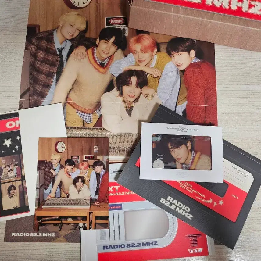 [BUNJANG] TXT 2024 Deco Kit Photocard / 투모로우바이투게더 2024 Deco kit (포카 포함)