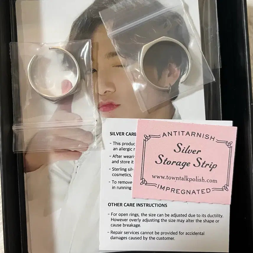 [BUNJANG] BTS Speak Yourself Official Merchandise 925 Silver Ring + Photocard / Bts 스픽콘 은반지 공식 굿즈 925 Silver ring
