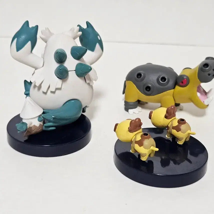 [BUNJANG] Pokemon 3D Book Figure Hamadon, Abomasnow Evolution Set (Discontinued) / 단종품,일괄판매3만)포켓몬스터 입체도감 피규어 하마돈,눈설왕 진화세트 중고품