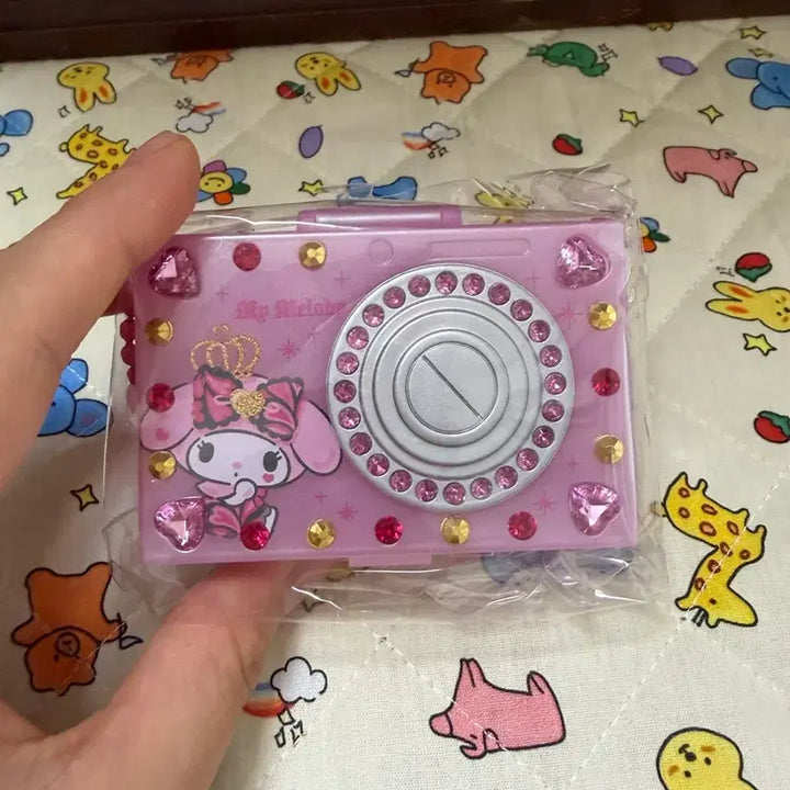 [BUNJANG] Sanrio Gyaru Camera Series Keychain Display Case / 산리오 갸루 카메라 시리즈 키링 보관함