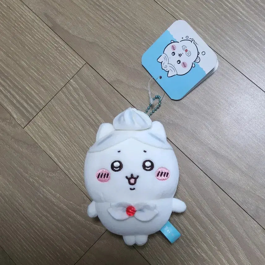 [BUNJANG] Chikawa Hachiware Birthday Whipped Cream Cake Mascot Keychain Doll / 생일 휘핑 생크림 케이크 하치와레 마스코트 키링 인형 치이카와