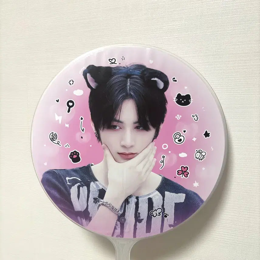 [BUNJANG] BOYNEXTDOOR Taesan Uchiwa Fan / 보이넥스트도어 보넥도 태산 우치와