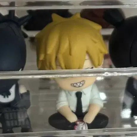 [BUNJANG] Chainsaw Man Shoulder Push Gacha Figure Set / 체인소맨 어깨쿵 가챠 피규어 5종 일괄