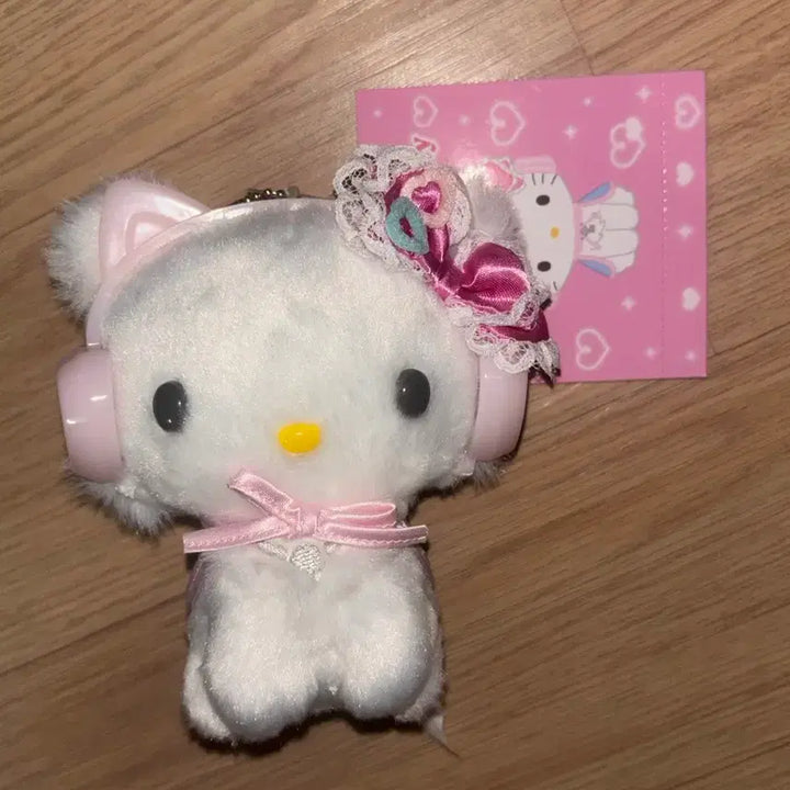 [BUNJANG] Sanrio Heisei Pop Charmy Kitty Headset Mascot / 산리오 헤이세이팝 챠미키티 인형 헤드셋 마스코트