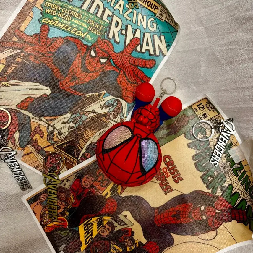 [BUNJANG] Spider-Man Plush Keychain + Vintage Comics Poster Set / 스파이더맨 인형키링+빈티지 코믹스북 포스터 굿즈