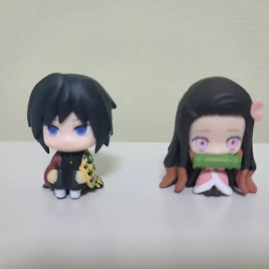 [BUNJANG] Demon Slayer Giyu &amp; Nezuko Machiboke Figure Set / 귀멸의칼날 마치보케 기유 네즈코 2종 팝니다.