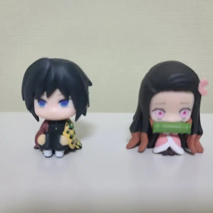 [BUNJANG] Demon Slayer Giyu &amp; Nezuko Machiboke Figure Set / 귀멸의칼날 마치보케 기유 네즈코 2종 팝니다.