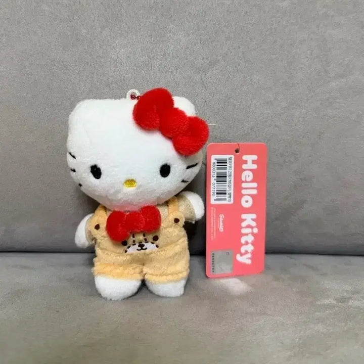 [BUNJANG] Sanrio Hello Kitty Overalls 10cm Keychain Doll / 정품 산리오 헬로키티 멜빵 10cm 키링 인형
