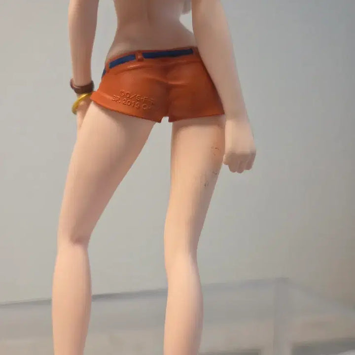 [BUNJANG] Nami Figure - One Piece / 원피스 나미 피규어