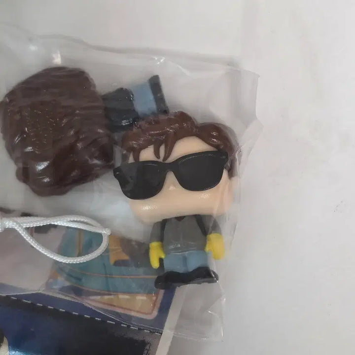 [BUNJANG] Stranger Things Kinder Joy Steve Unused / 기묘한 이야기 스띵 킨더조이 스티브 미사용 새제품