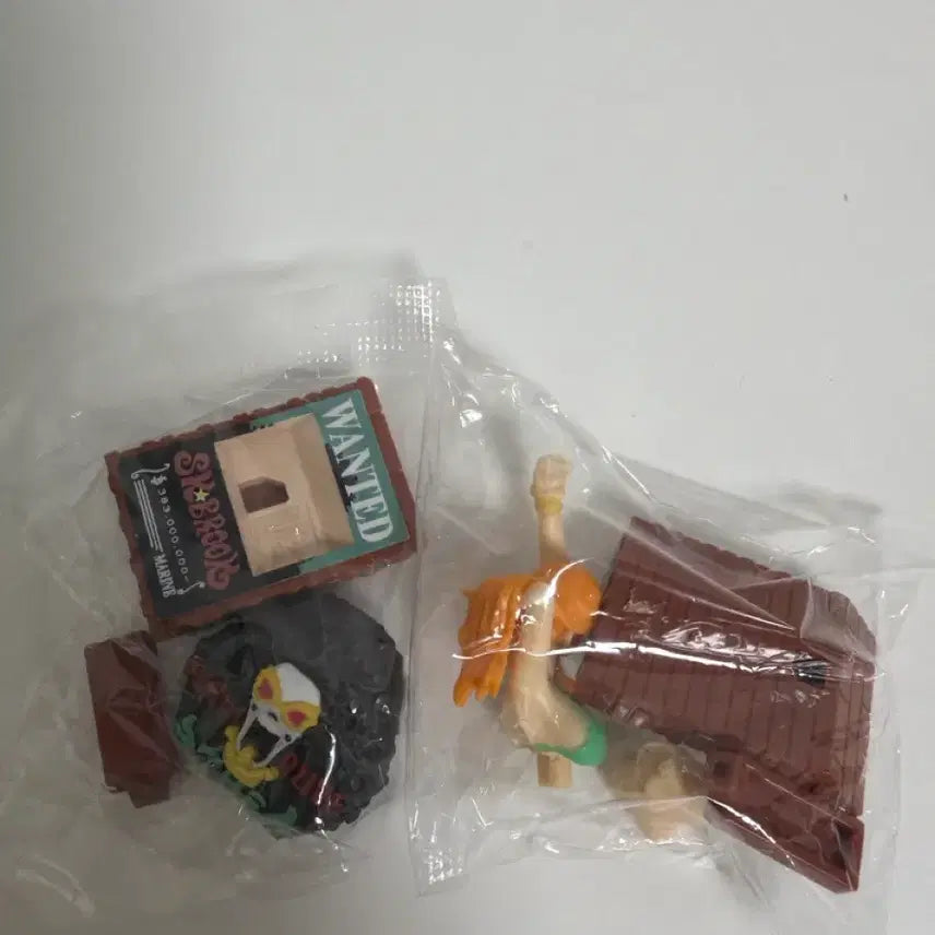 [BUNJANG] One Piece Mini Figures Nami &amp; Brook Bundle Set / 원피스 미니 피규어 나미, 브룩 일괄