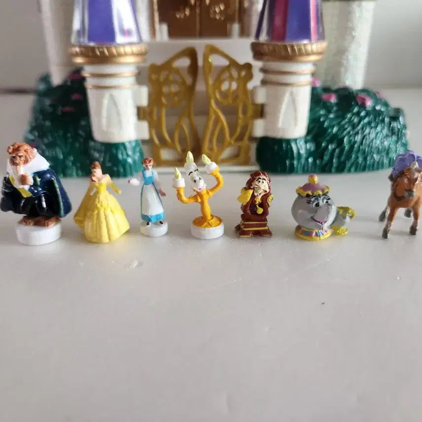 [BUNJANG] 1998 Trendmaster Beauty and the Beast Castle Toy Set / 1998 Trendmaster Beauty and the beast성 장난감 세트
