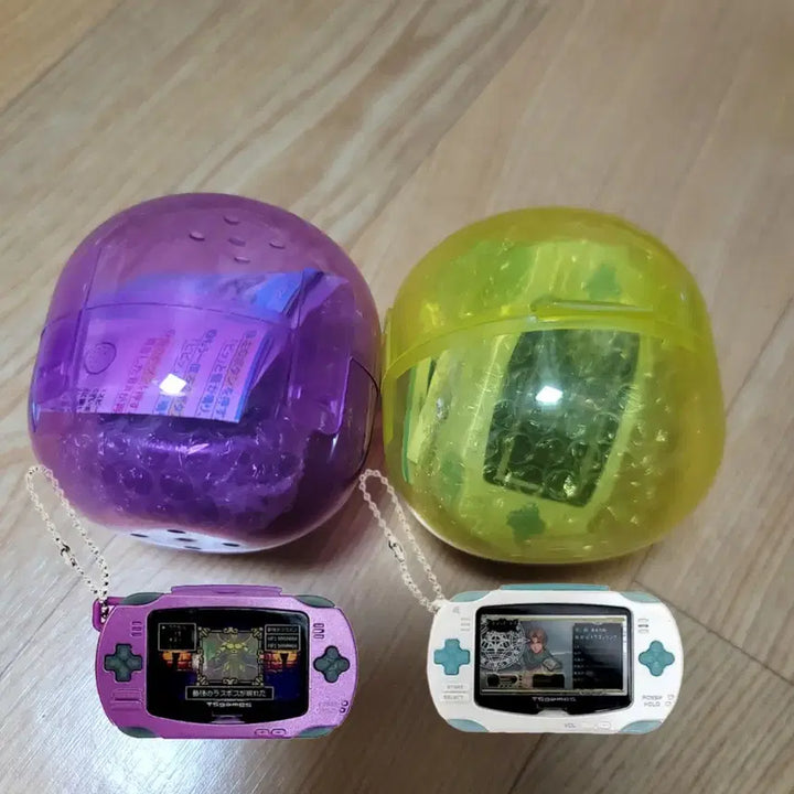 [BUNJANG] Recording Game Machine Gacha Series 2 Purple &amp; White Bundle Set / 녹음 재생되는 게임기 가챠 2탄 보라 하양 일괄 미개봉 새상품