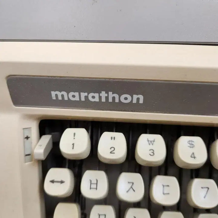 [BUNJANG] Marathon Typewriter / 마라톤 타자기