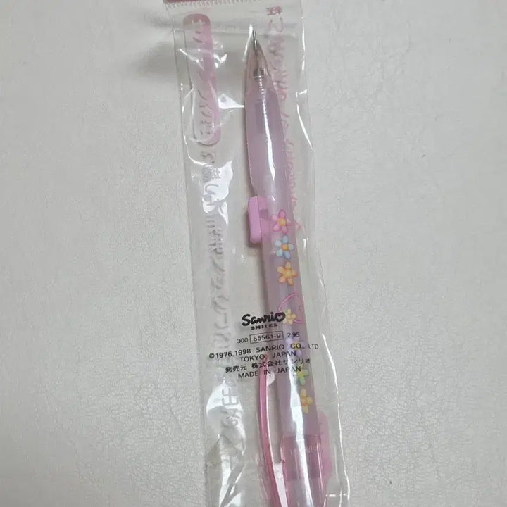 [BUNJANG] Classic Kitty Flower Kitty Knock-Type Mechanical Pencil / 고전키티 꽃키티 노크식 샤프 펜