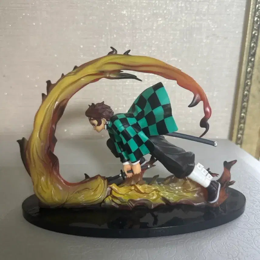 [BUNJANG] Demon Slayer Tanjiro Kamado Figure / 탄지로 피규어