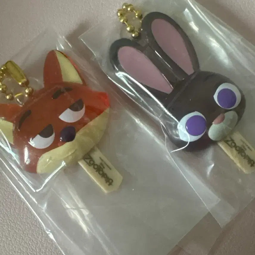 [BUNJANG] Zootopia Popsicle Ice Cream Nick Wilde Judy Hopps Gacha Keychain / 주토피아 팝시클 아이스크림 닉 주디 가챠 키링 양도