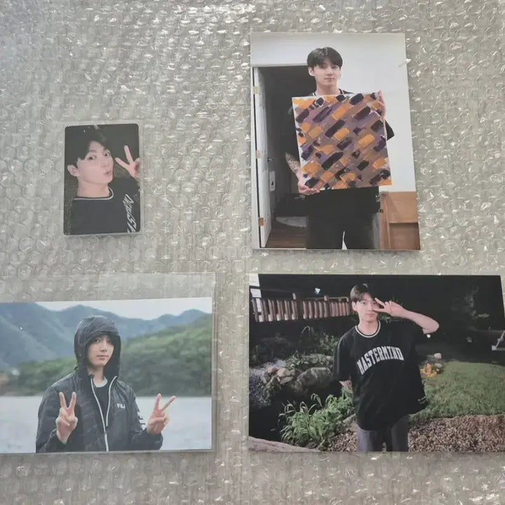 [BUNJANG] BTS In the Soop 2 Jungkook Photocard &amp; Postcard Bundle Set / bts 인더숲2 정국 포토카드&amp;엽서 (일괄)