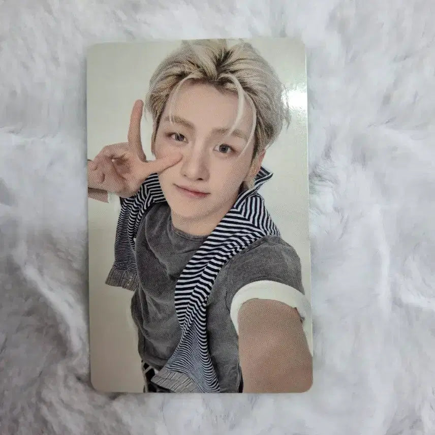 [BUNJANG] TWS Jihoon Rakuten Photocard / 투어스 지훈 포카 라쿠텐