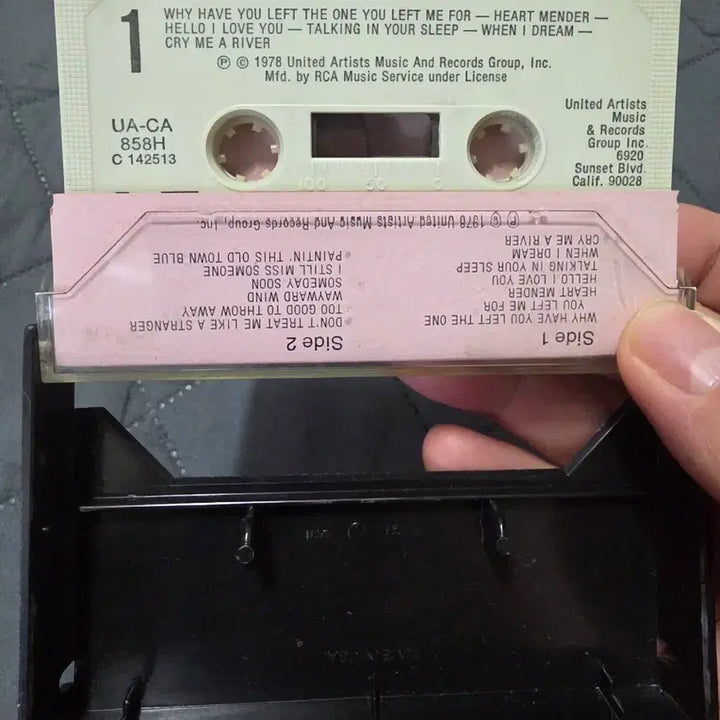 [BUNJANG] Crystal Gayle US Cassette Tape / 크리스탈 게일 카세트 테이프 미국반