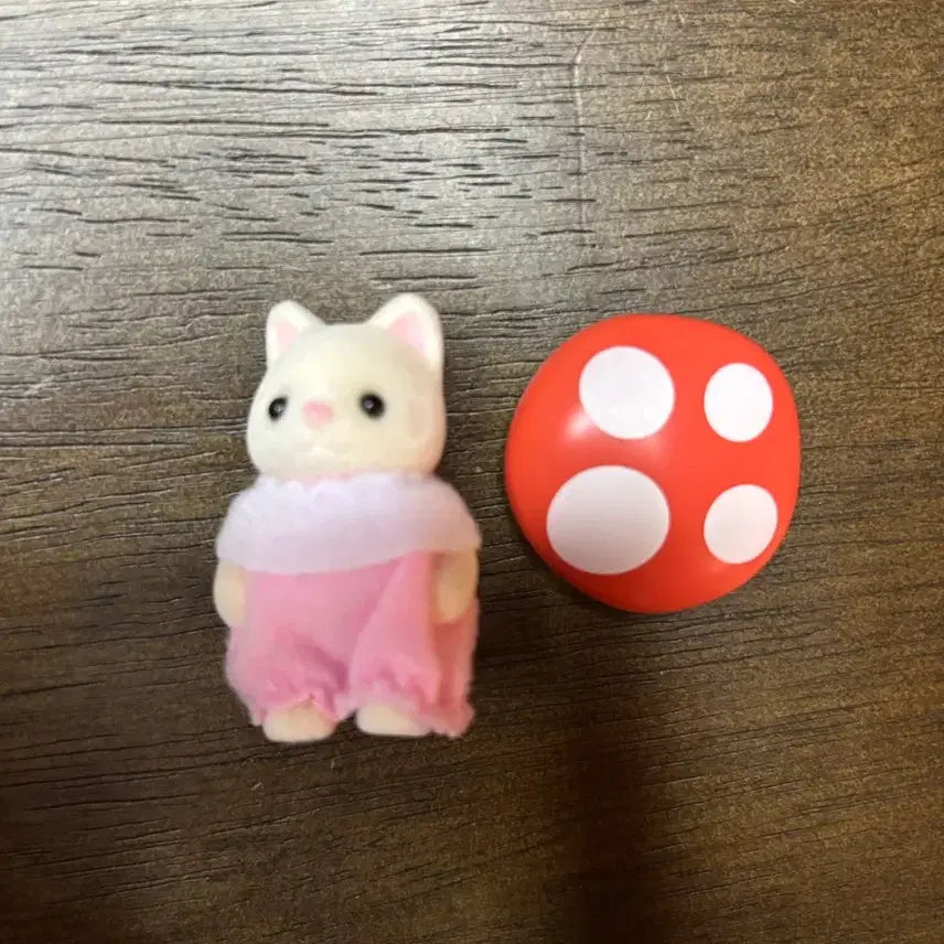 [BUNJANG] Sylvanian Families Blind Bag Secret Forest Silk Cat Mushroom / 실바니안 블라인드 백 비밀의 숲 실크캣 버섯