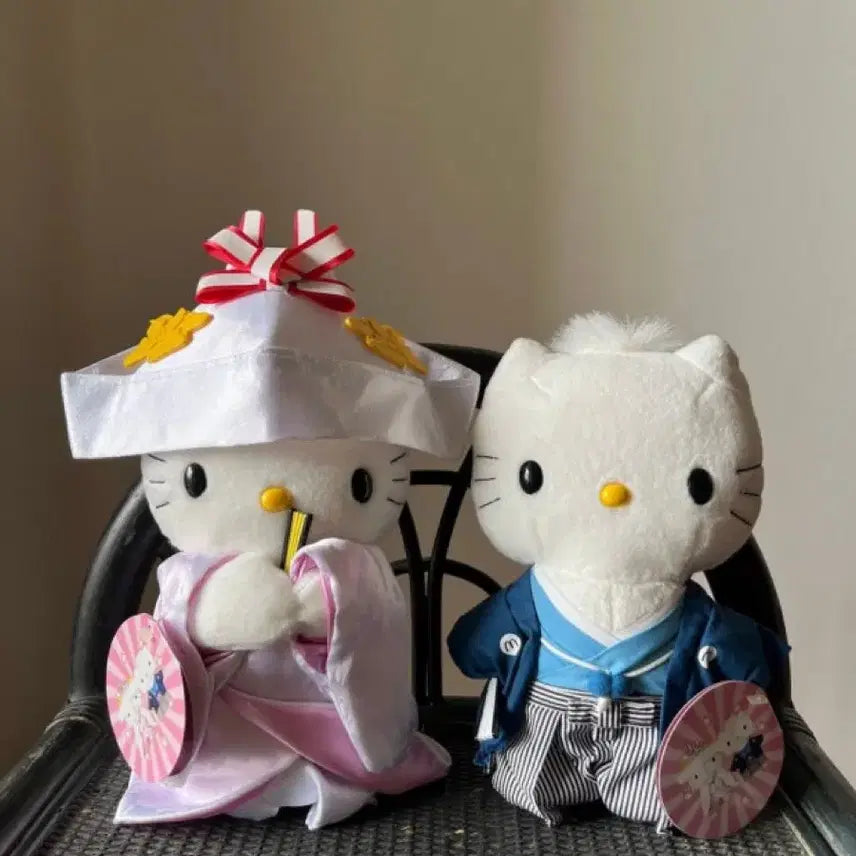 [BUNJANG] 1999 Limited Edition Kitty &amp; Daniel Wedding Dolls Set / 1999년 고전 한정판 수집용 인형 키티,다니엘 인형 세트 판매