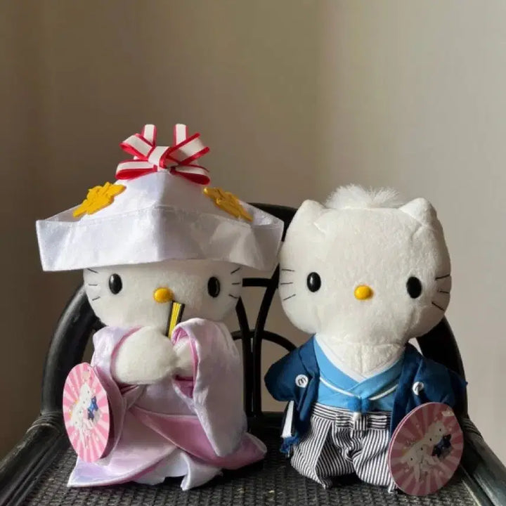 [BUNJANG] 1999 Limited Edition Kitty &amp; Daniel Wedding Dolls Set / 1999년 고전 한정판 수집용 인형 키티,다니엘 인형 세트 판매