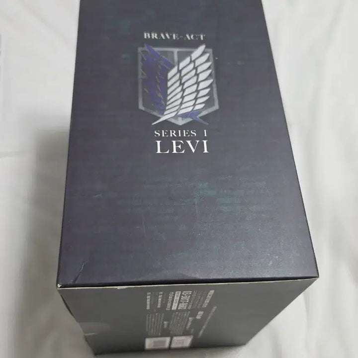 [BUNJANG] Attack on Titan Brave Act 1/8 Scale Levi Ackerman Figure / [새상품]진격의 거인 브레이브 액트 1/8 리바이 피규어 정품