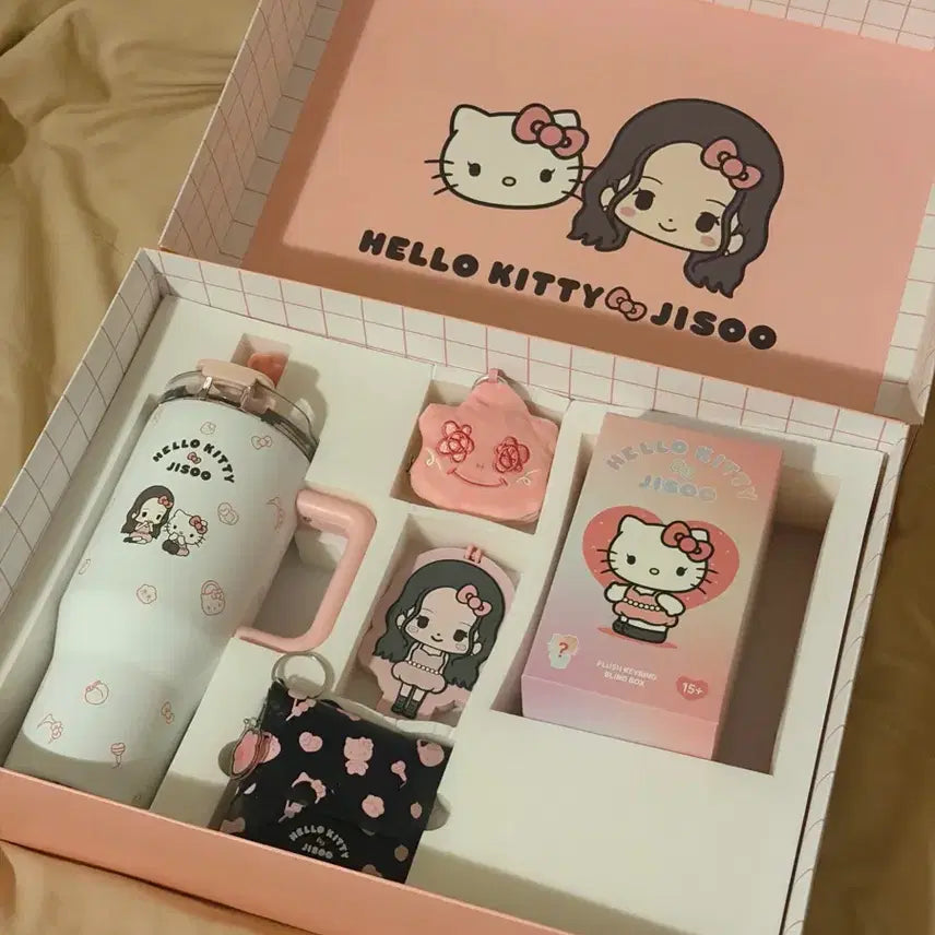 [BUNJANG] BLACKPINK Jisoo x Hello Kitty Limited Edition Goods Set / 헬로키티 지수 콜라보 한정판 굿즈 세트