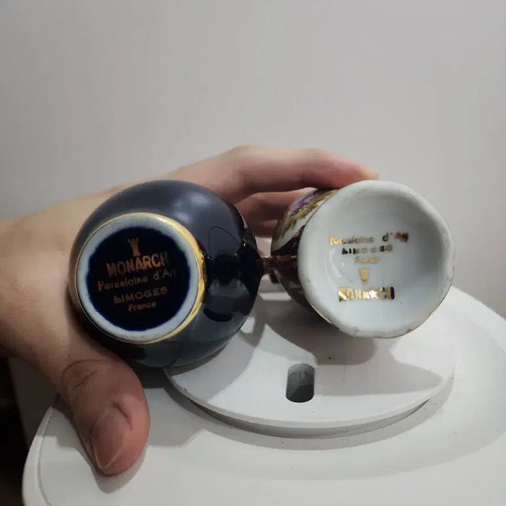 [BUNJANG] Limoges Porcelain Vase and Pitcher Set, Cobalt Blue &amp; Burgundy, Miniature / 엔틱 ) 명품 도자기 브랜드인 리모지(Limoges) 캐슬 코발트 블루 연인