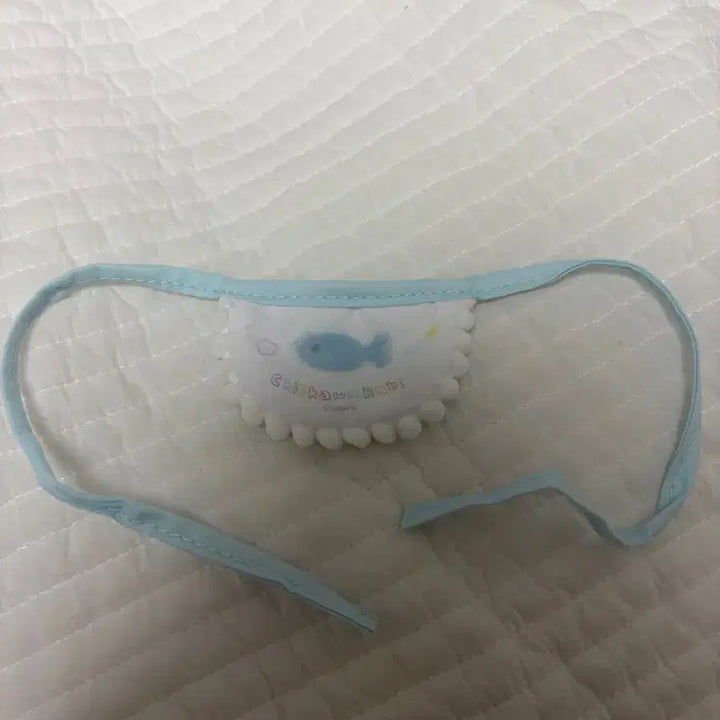 [BUNJANG] Chiikawa Hachiware Baby Mini Bib / 치이카와 베이비 하치와레 미니 턱받이