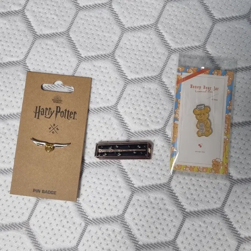[BUNJANG] Honey Bear, Popcorn, Avocado, Egg, and Wand Pins Set / 뱃지 창작 해리포터 꿀곰 팝콘 아보카도 아이스크림 계란