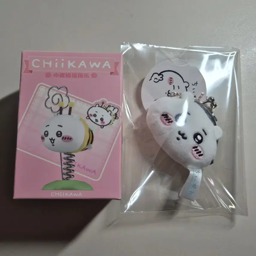[BUNJANG] Chikawa Honey Bee Charm &amp; Coin Purse Set / 먼작귀 치이카와 세트 판매