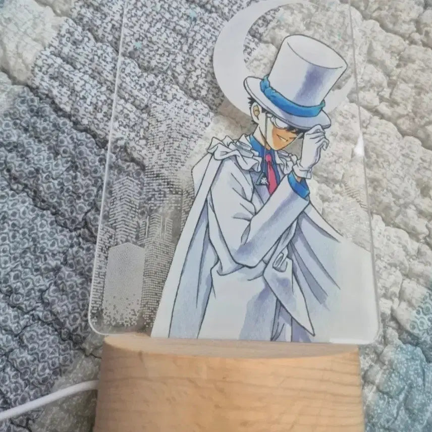 [BUNJANG] Detective Conan Kid the Phantom Thief Mood Lamp, Shinichi Kudo Acrylic, Matsuda Jinpei Police Notebook Bundle / 명탐정 코난 괴도키드 무드등 도일 아크릴 팬베이스 마츠다 경찰수첩 일괄