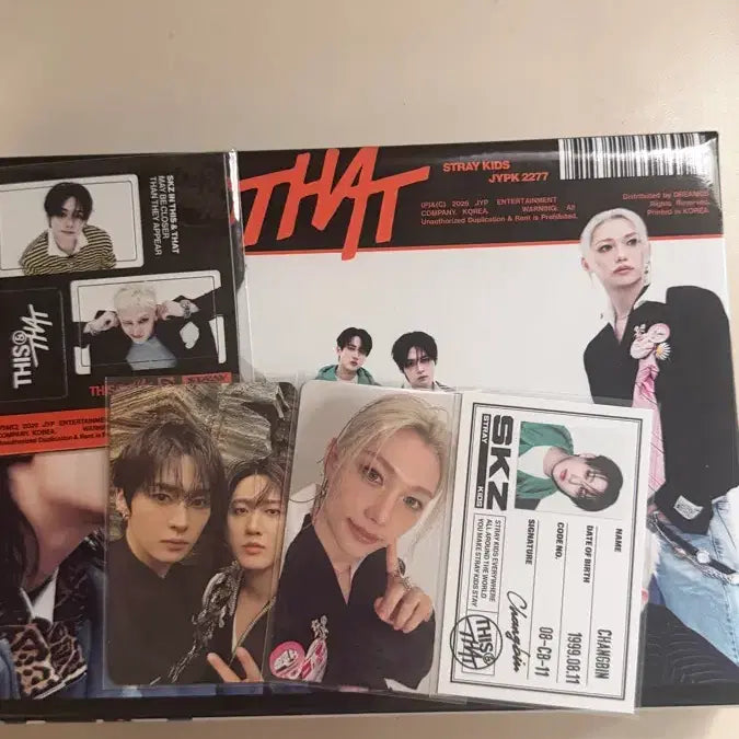 [BUNJANG] Stray Kids THIS&amp;THAT Truck Version THIS Version THAT Version Album Bundle Set / 스트레이키즈 스키즈 디스앤댓 THIS&amp;THAT 트럭버전 THIS버전 THAT버전 &amp;버전 팬즈앨범버전 풀구성 양도