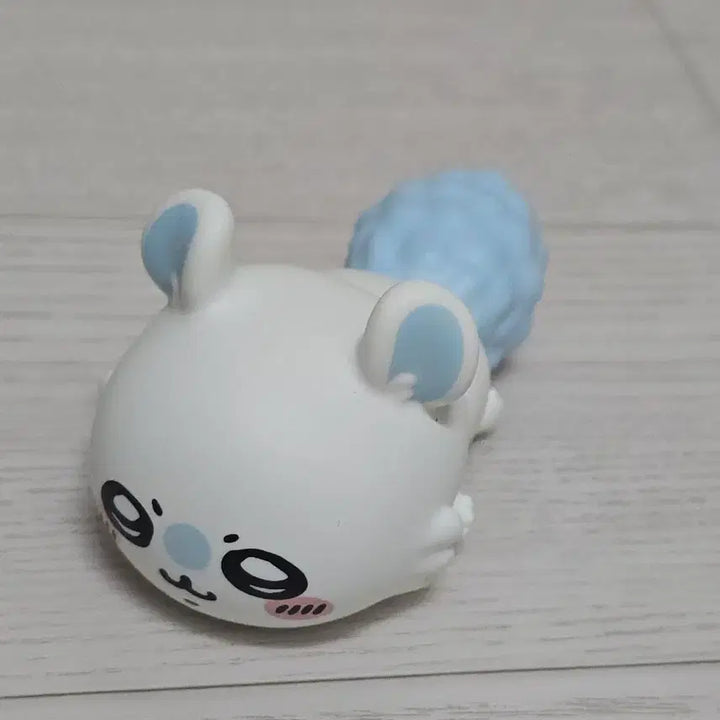 [BUNJANG] Chiikawa Momonga Sofubi Figure / 치이카와 모몽가 소프비 피규어