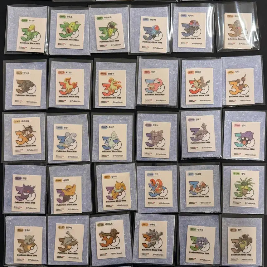[BUNJANG] Pokemon 30th Anniversary Logo Sticker Collection / 포켓몬 30주년 1013종 로고띠부 신상씰 교환 구매