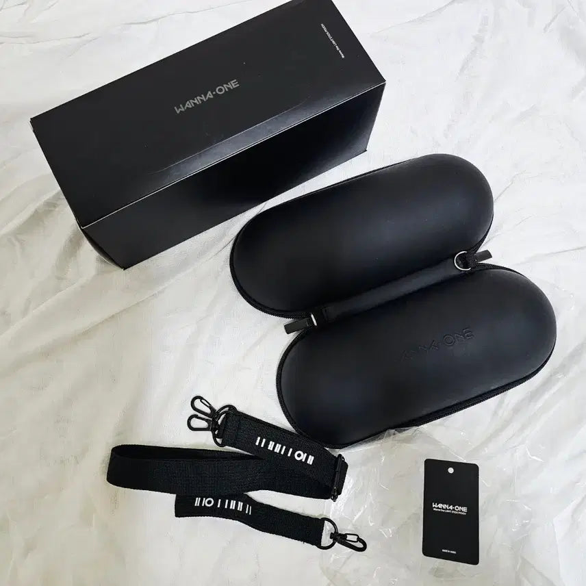 [BUNJANG] Wanna One Official Lightstick Pouch / 새상품) 워너원 공식 응원봉 파우치 / 너블봉 파우치 / 응원봉 전용가방