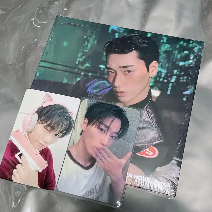 [BUNJANG] ATEEZ Choi San Jump Up Special Set - Agent Cat &amp; Lenticular / ATEEZ 에이티즈 점프업 고양이요원 + 렌티큘러