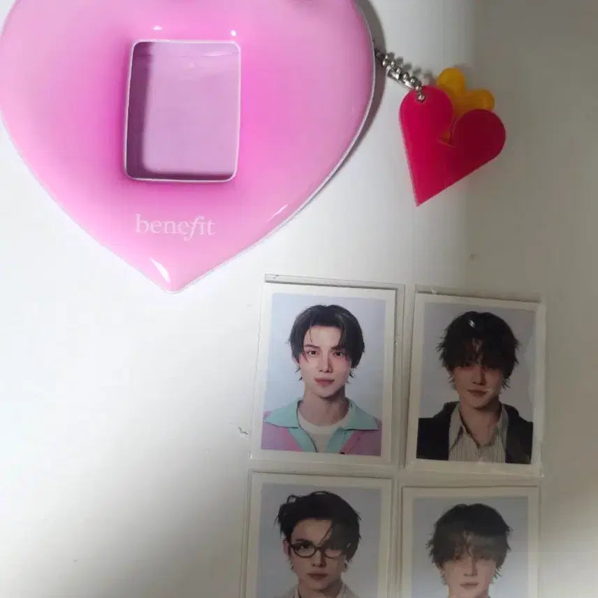 [BUNJANG] TXT Yeonjun Benefit Photo Set with Heart Holder / 연준베네피트증명사진세트 하트증사홀더포함 투바투 txt yeonjun 투모로우바이투게더