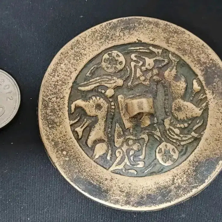[BUNJANG] Antique Brass Bronze Mirror / 오래된 소장품 황동 동경 청동거울