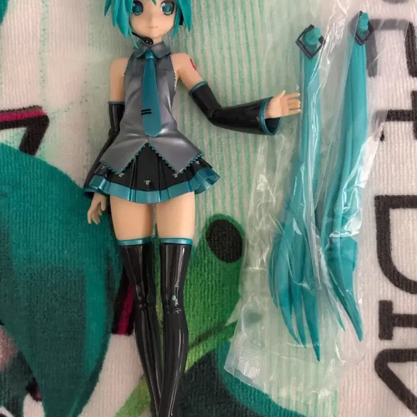 [BUNJANG] AQUARIUS Miku Figure / 할인+택포) 마마마식 아피미쿠 피규어