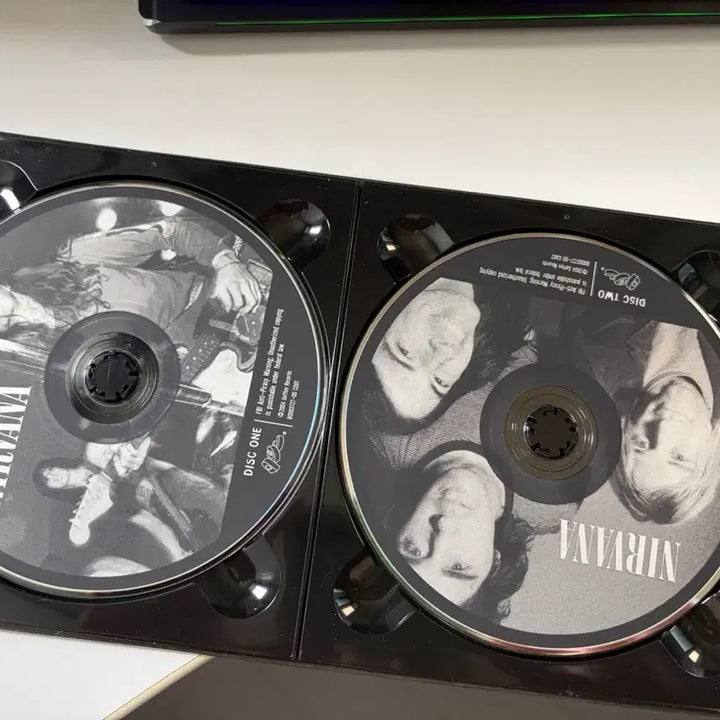 [BUNJANG] Nirvana With The Lights Out CD / 너바나 (NIRVANA) with the lights out CD 팝니다