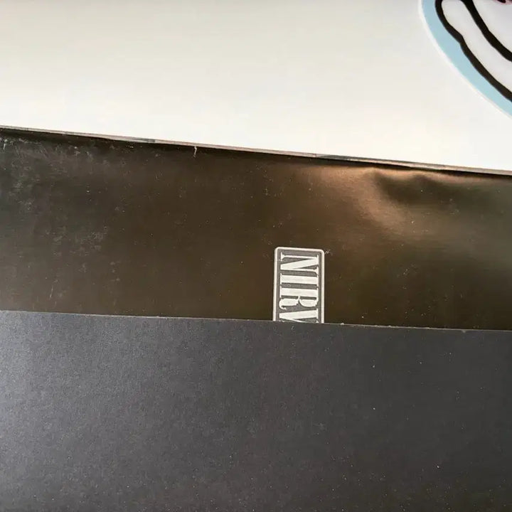 [BUNJANG] Nirvana With The Lights Out CD / 너바나 (NIRVANA) with the lights out CD 팝니다