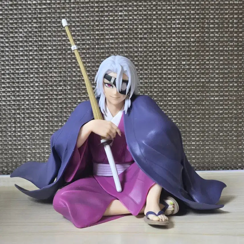 [BUNJANG] Demon Slayer Tengen Chokonose Figure / 귀멸의칼날 텐겐 초코노세 피규어