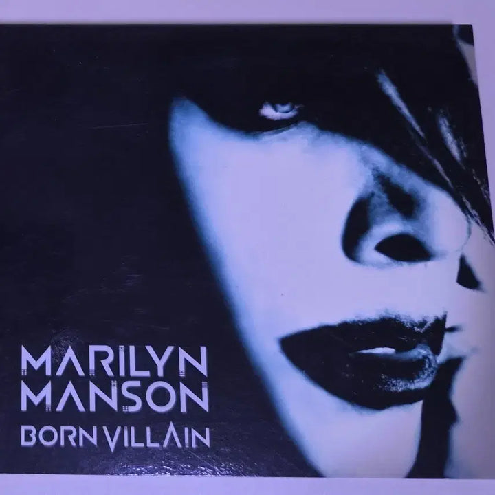 [BUNJANG] Marilyn Manson Born Villain CD (Unsealed) / 마릴린 맨슨 Born Villain (개봉 CD)