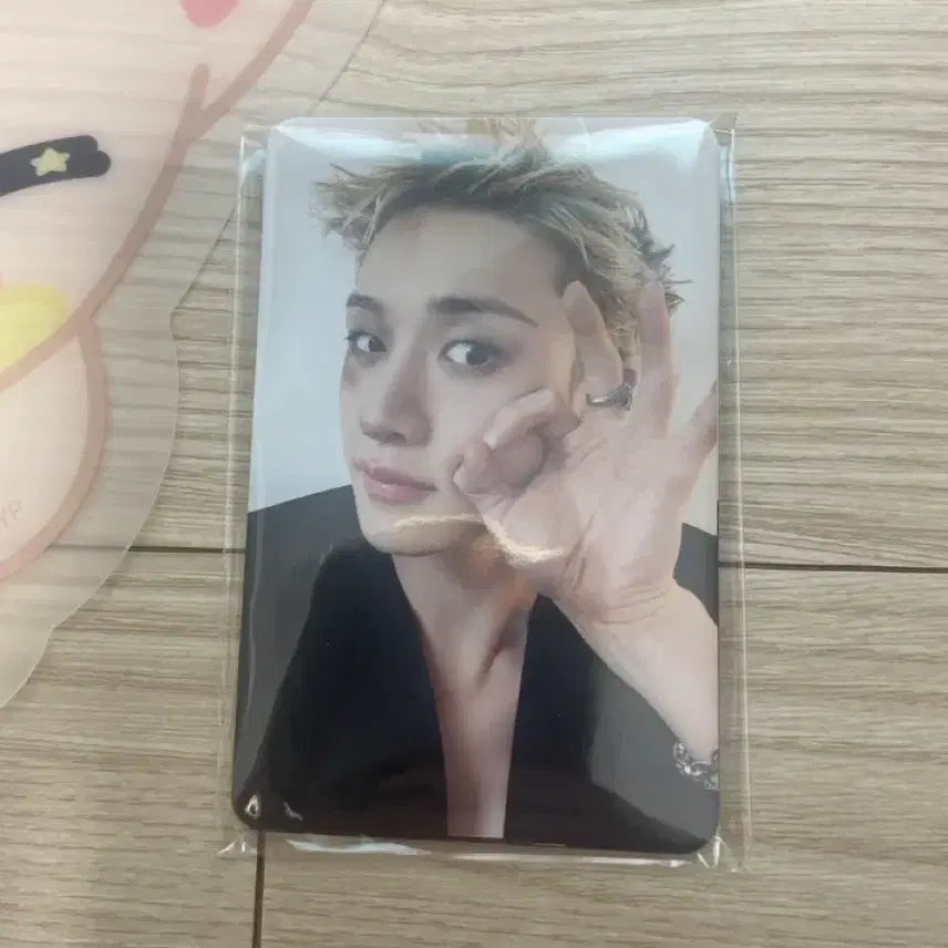 [BUNJANG] Stray Kids Run It! Goods Set (Pouch, Fan, Keyring, Photocard) / 스트레이키즈 런잇 막막 입장세트